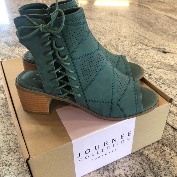 NIB Journee Collection Open Toe Booties - Picture 3 of 9